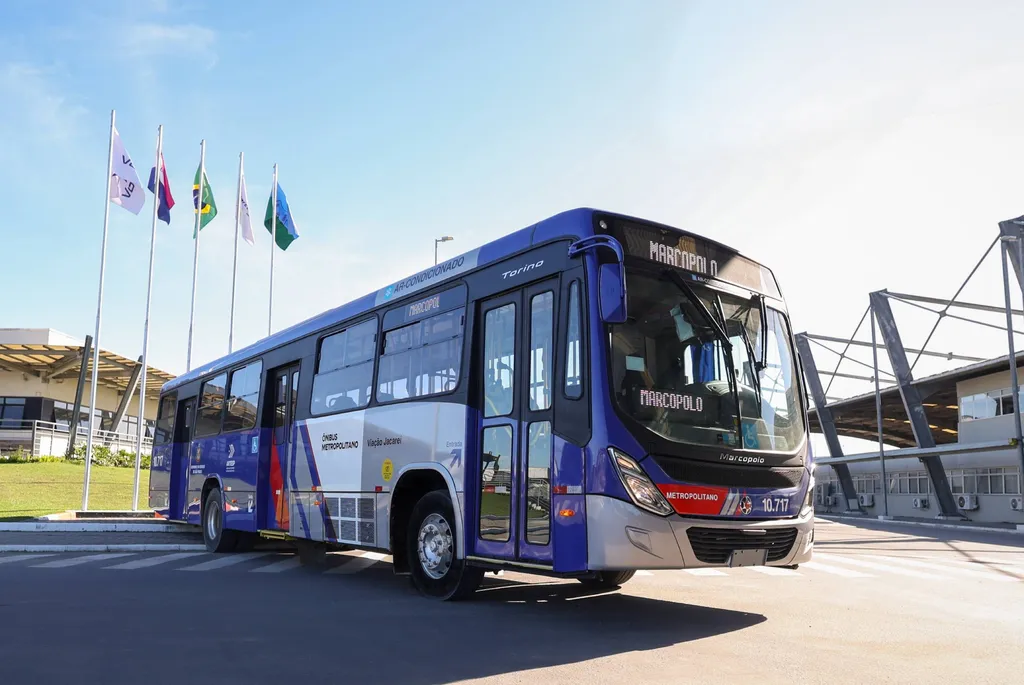 Marcopolo Torino com chassi Mercedes-Benz (Divulgação)