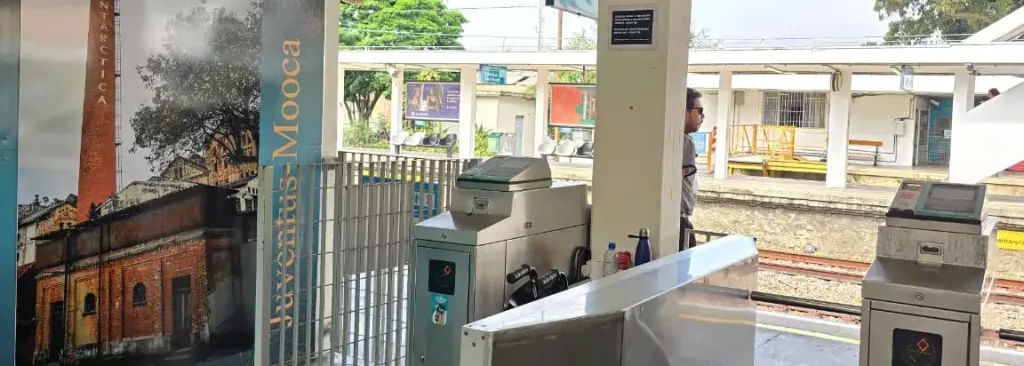 Entre melhorias está a padronização da comunicação visual (Foto: CPTM)