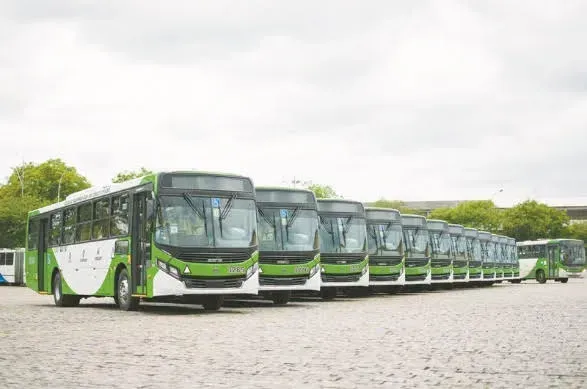 A frota da VB Transportes e Turismo conta com 125 ônibus VW 17.230 ODS (Divulgação)