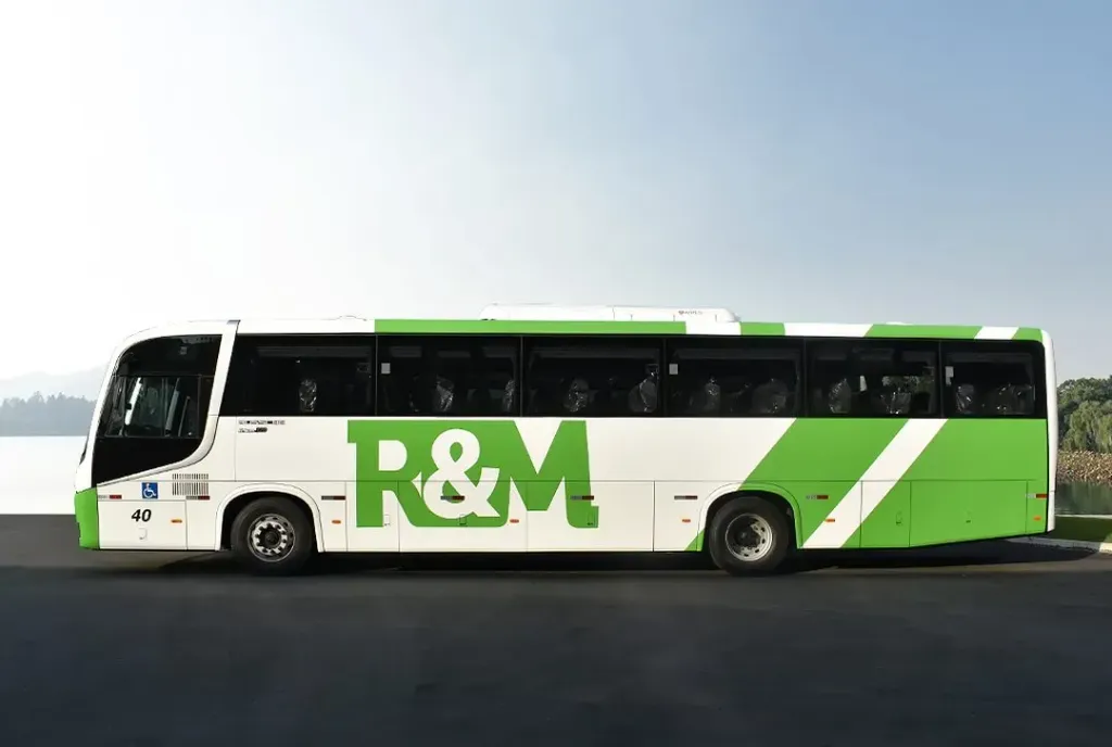 Os dois El Buss 320 foram entregues em final de maio