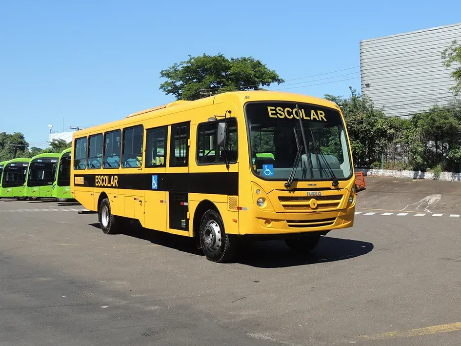 Iveco BUS 15-210 (ORE 3) (Divulgação)