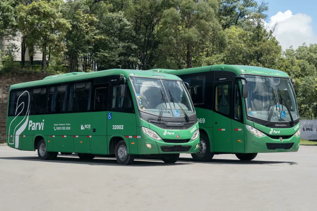 Os 157 novos veículos Marcopolo receberam pintura na cor verde (Arquivo Marcopolo)