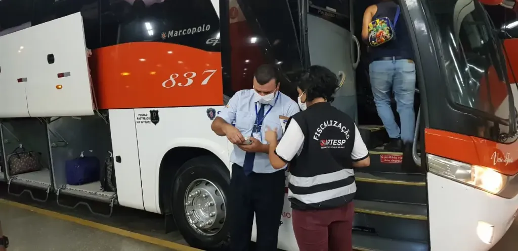 ARTESP realiza blitz de fiscalização em três Terminais Rodoviários da Capital e de Campinas