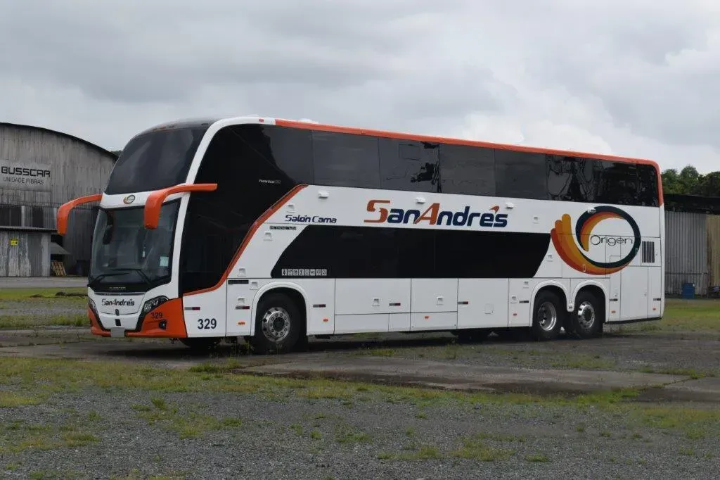 Vissta Buss DD com chassi Mercedes-Benz O-500 RSD (Divulgação)