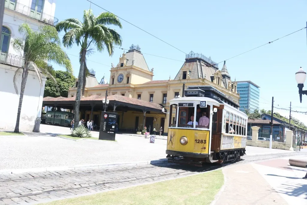 Bonde Pelé na rota turística (Raimundo Rosa PMS)