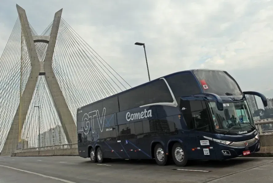 A Opção conta com uma frota de ônibus de empresas rodoviárias do grupo como as Viações 1001, Cometa e Catarinense (Divulgação)
