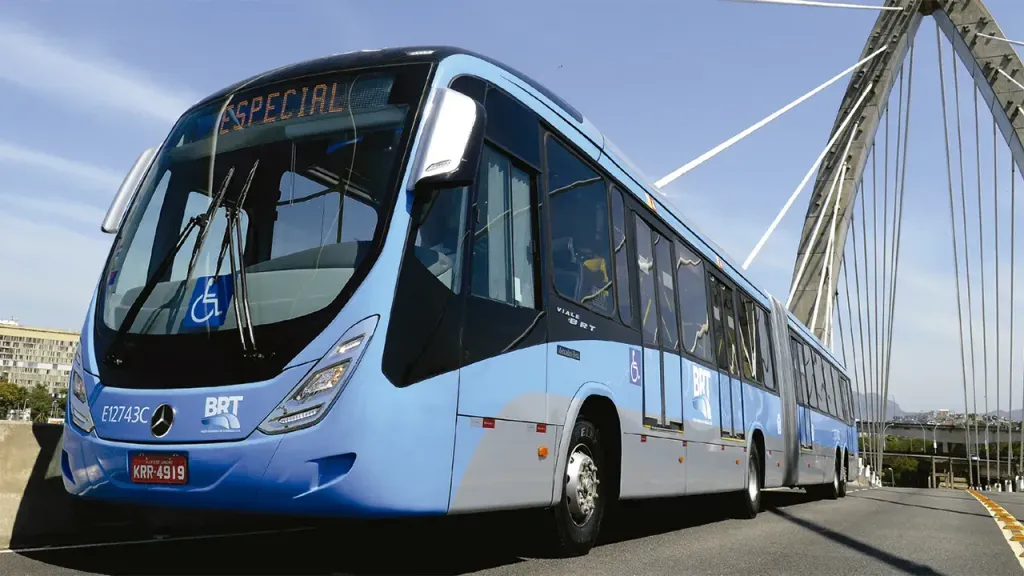 Mudanças internas no superarticulado ampliaram em 10% a capacidade, para 220 passageiros