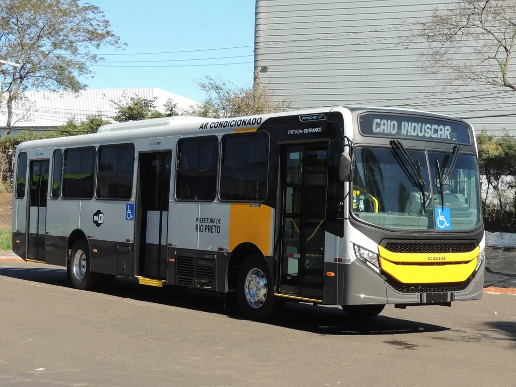 Novo ônibus da frota da Circular Santa Luzia, em São José do Rio Preto (Divulgação)