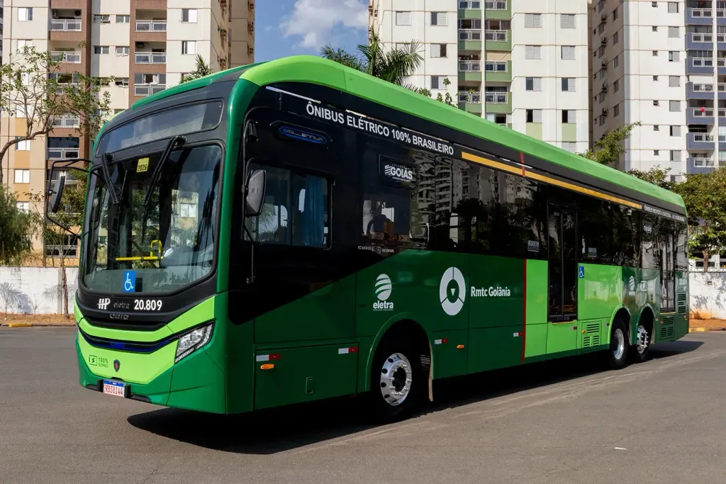 Ônibus elétrico de 15 metros (Divulgação Eletra)
