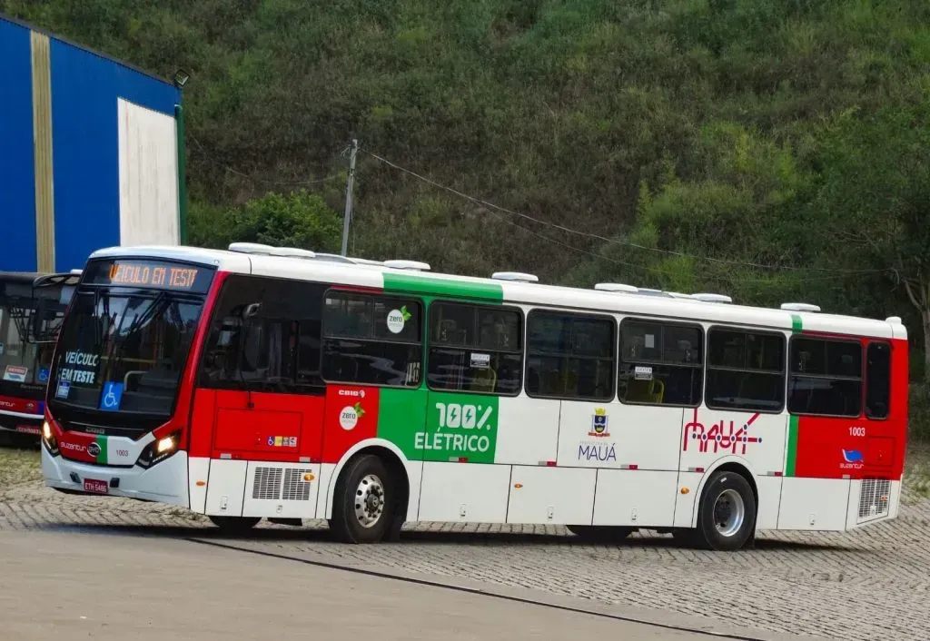 Modelo D9A da BYD tem 250 km de autonomia (Divulgação)