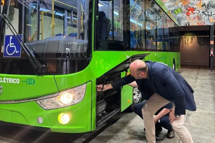 Representantes da prefeitura de Porto Alegre visitaram a sede da Ankai (DIvulgação)