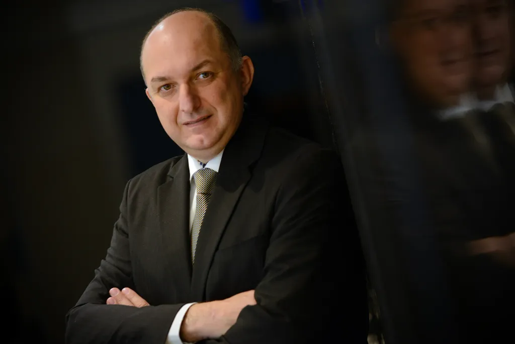 Silvio Furtado, diretor de vendas para veículos comerciais e tecnologia industrial da ZF (Divulgação)