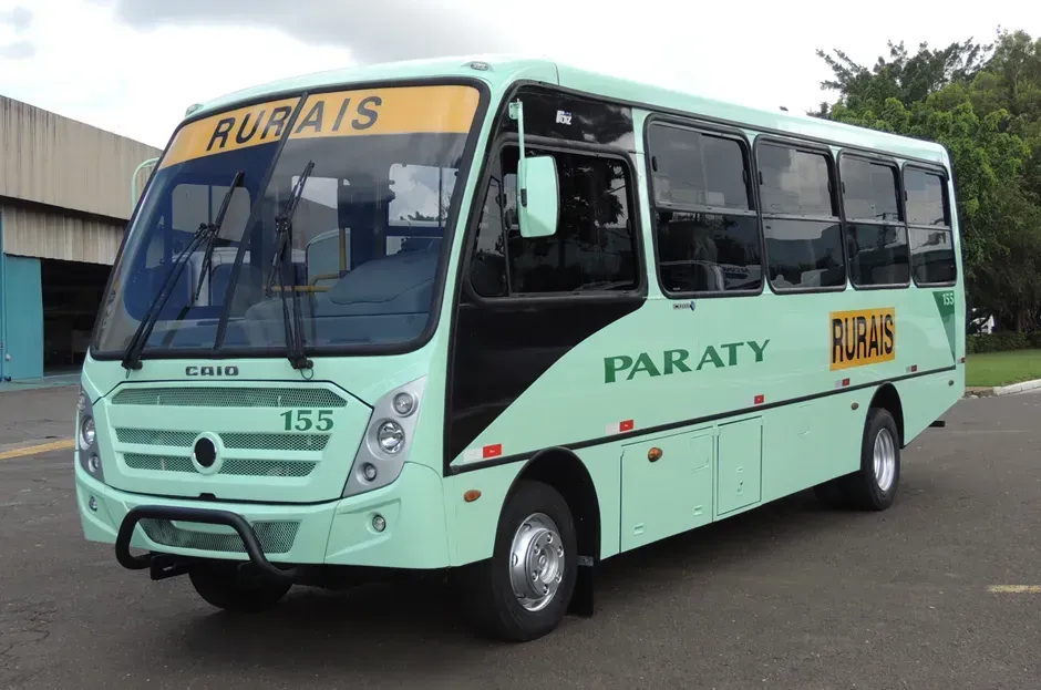Os micro-ônibus Foz versão F2200 para a Viação Paraty (Divulgação)