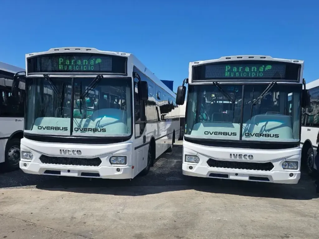 BUS 17-210 G movido a gás natural e biometano (Divulgação)