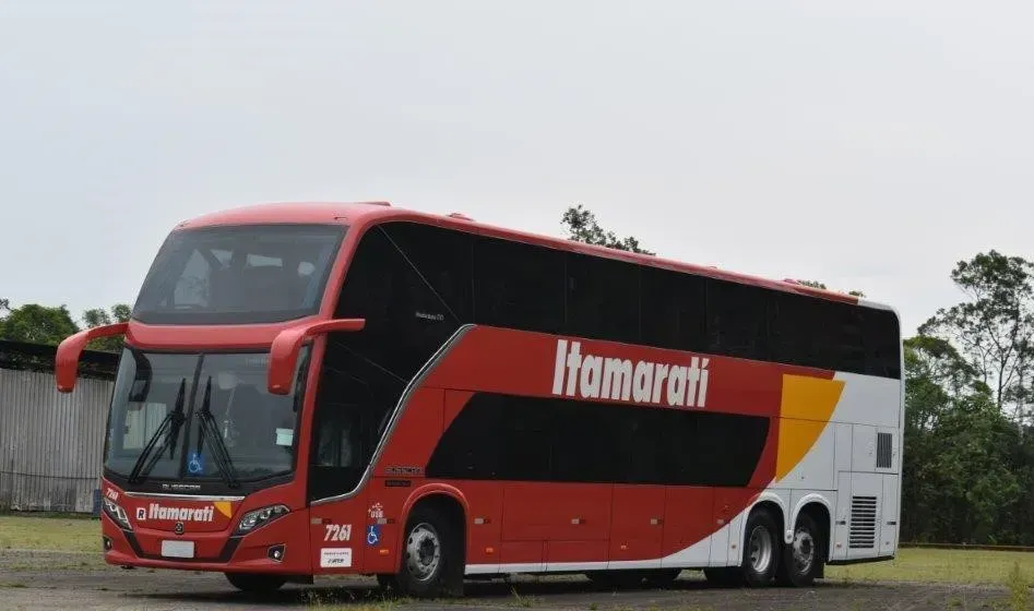 Vissta Buss DD com chassi Mercedes-Benz O-500RSD Euro 6 (Divulgação)
