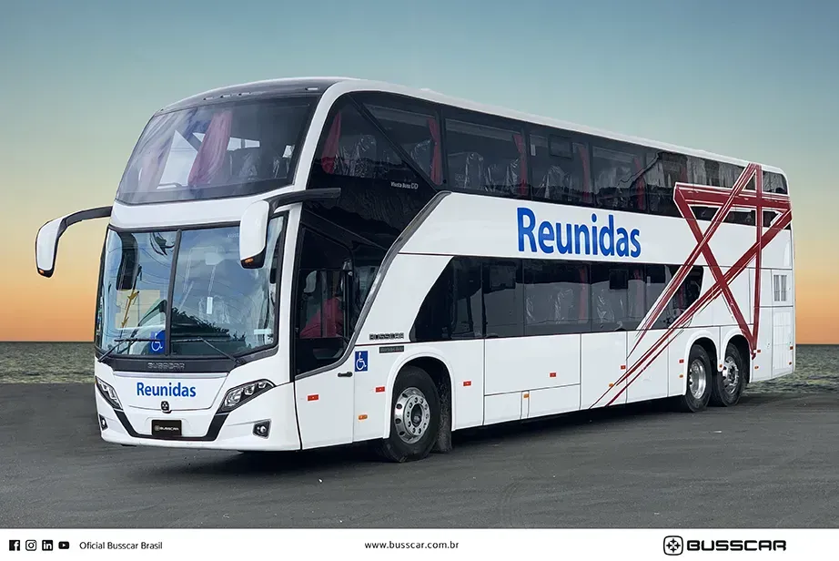 os biarticulados têm capacidade para transportar até 250 passageiros (Divulgação)