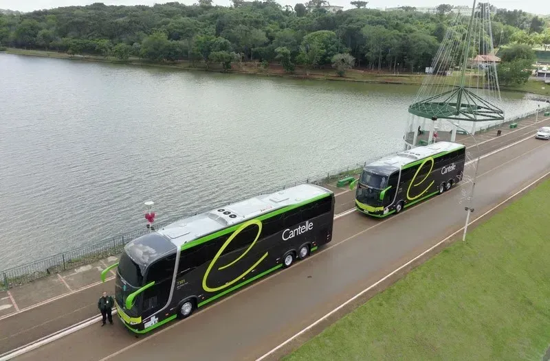 Os novos ônibus estão em circulação em rotas do Rio Grande do Sul à Bahia, ligando sete estados brasileiros e o Distrito Federal (Divulgação)