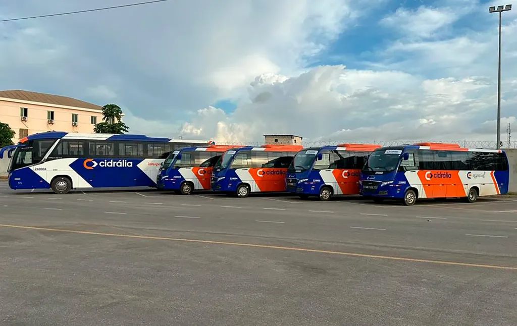 Os Volare Fly 9 da Cidrália têm capacidade para 32 passageiros (Divulgação)
