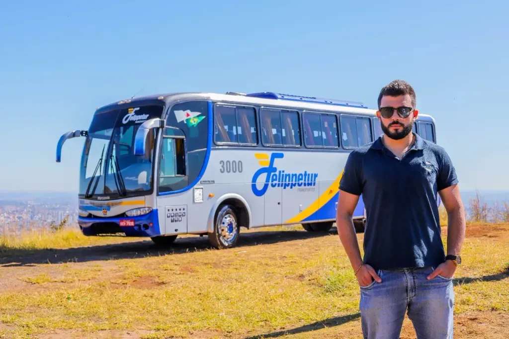 Felipe Augusto Couto, proprietário da Felippetur Transportes (Foto: Valent Films – Junior Andrade)