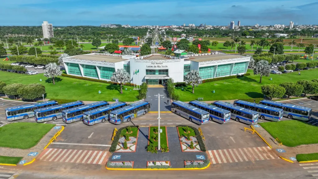 Translocave adquiriu 20 BUS 17-280 na versão Euro 6 (Divulgação)