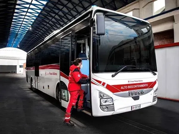 O veículo será usado em missões de transportes urgentes na Calábria, Itália (Divulgação)