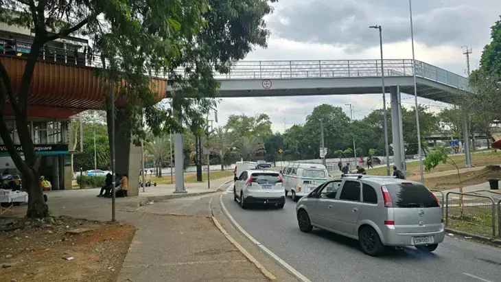 Passarela liga a avenida Queiroz Filho à estação Villa-Lobos-Jaguaré, da Linha 9-Esmeralda (Divulgação)
