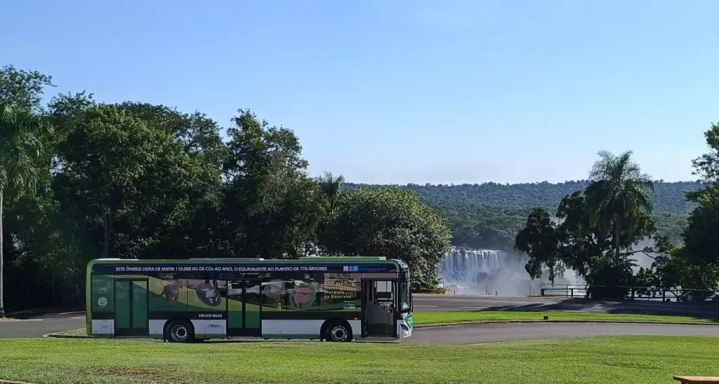 O AzureA12 passa por testes em Foz do Iguaçu (Divulgação)
