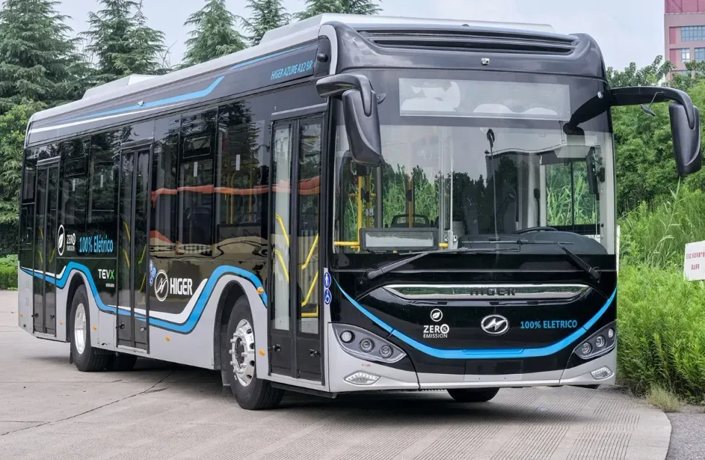 O Azure A12BR tem capacidade para 78 passageiros (Divulgação)