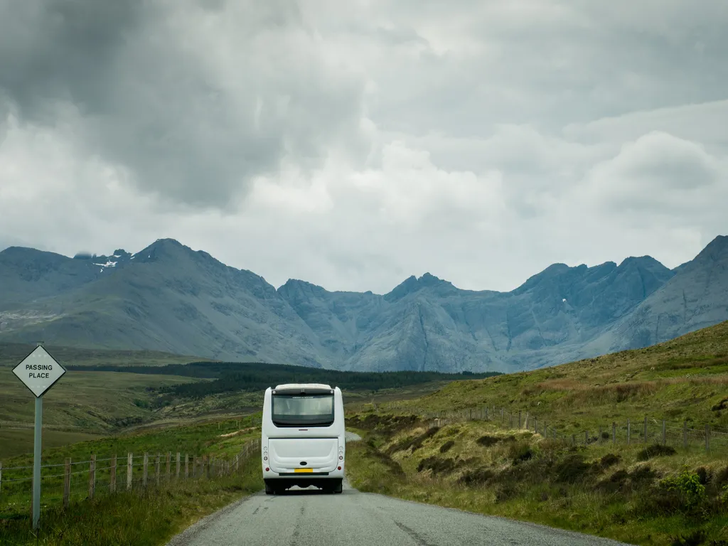 £55 milhões serão investidos em infraestrutura de ônibus em toda a Escócia (Canva)