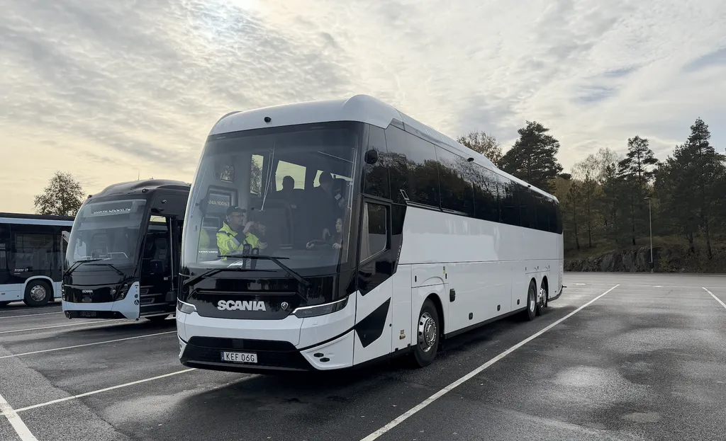 Nova geração do ônibus Scania Touring (Foto: Sustainable Bus)