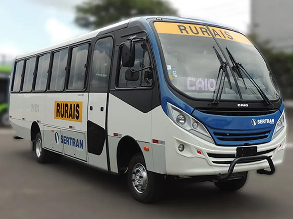 Os novos ônibus serão usados no transporte de trabalhadores (Divulgação)