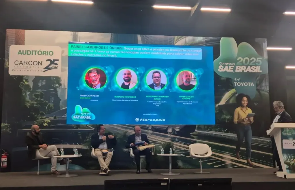 Painel discute segurança no transporte rodoviário (Foto: Aline Feltrin)