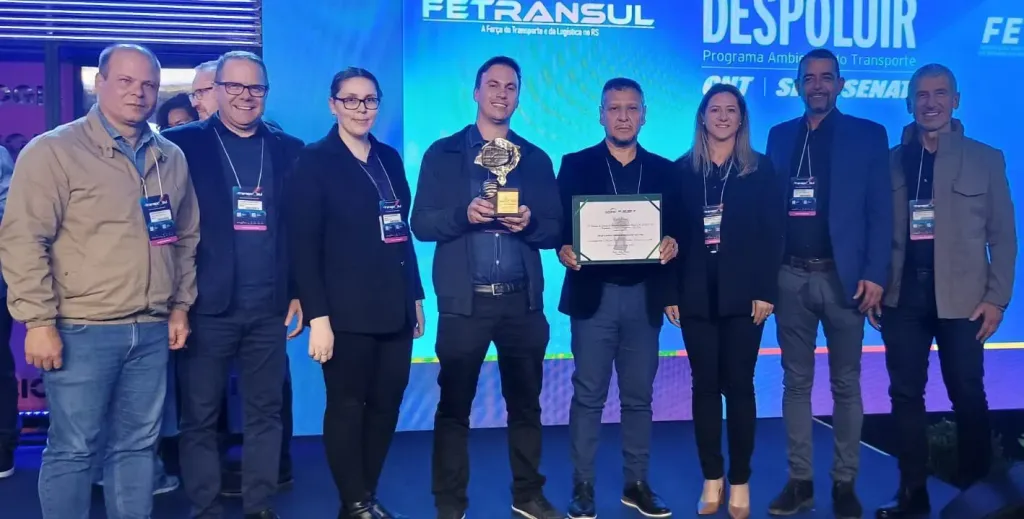 Equipe da Visate na cerimônia de premiação (Divulgação)