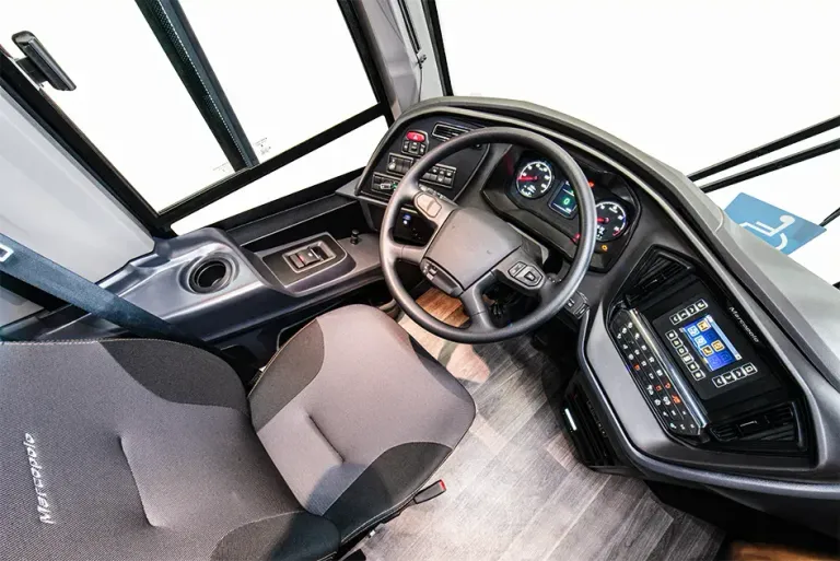 Viaggio 1050 interior