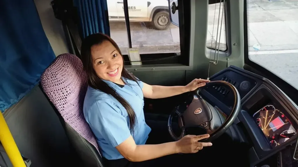 Camila Botelho, motorista no BRT Sorocaba