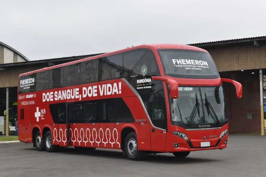 Vissta Buss DD Busscar com chassi Scania K410C B6x2 (Divulgação)