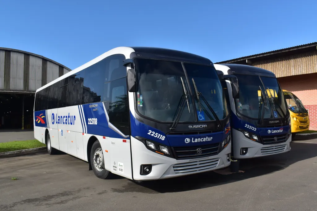 Chassi BUS 17-280 na configuração fretamento (Divulgação)