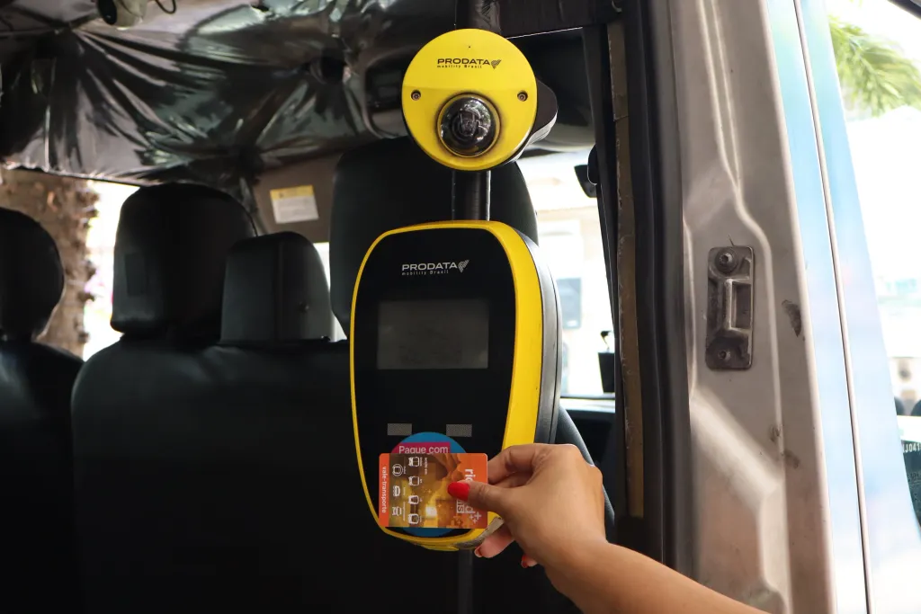Tecnologia já está presente em 162 vans da frota metropolitana (Divulgação)