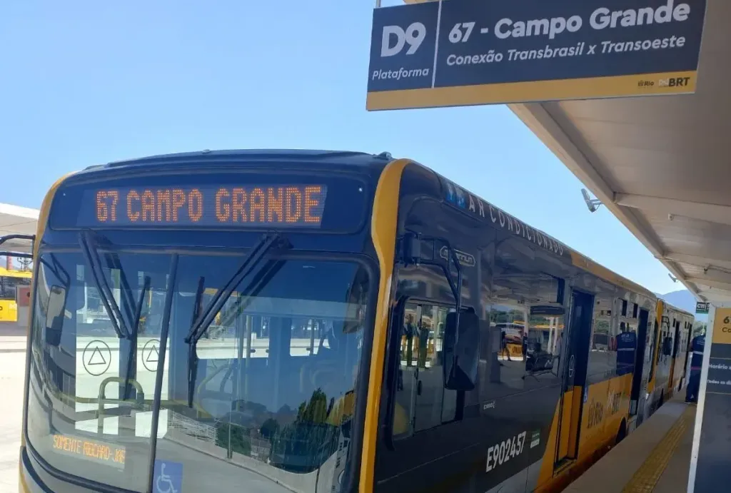 A nova linha liga os terminais de Campo Grande e Deodoro (Prefeitura do Rio)