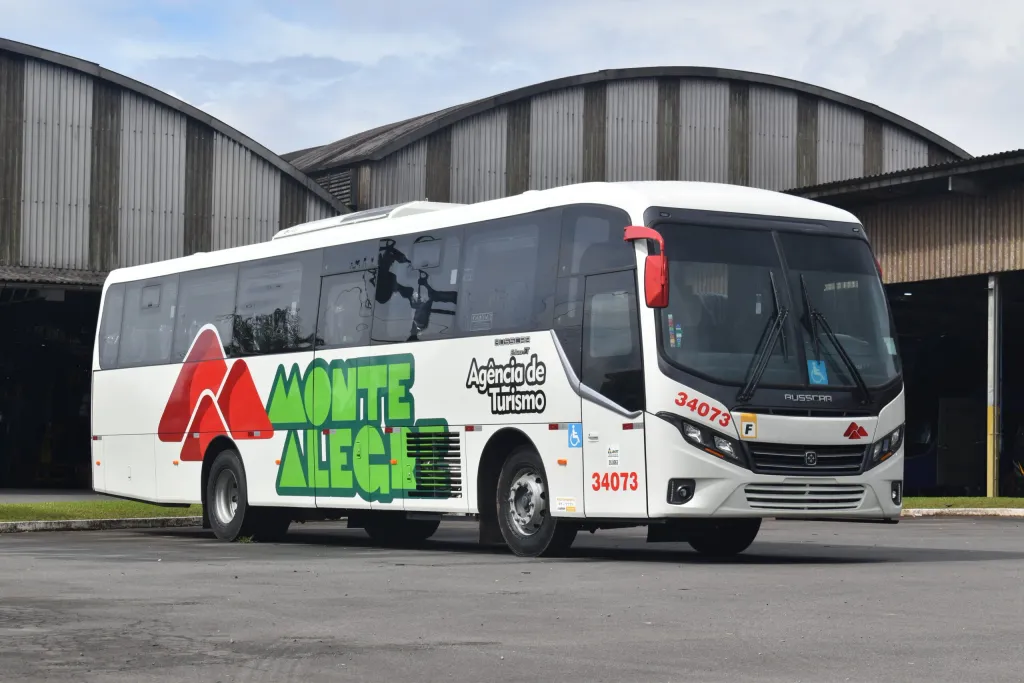 El Buss FT Busscar com chassi Volkswagen 17.230 (Divulgação)