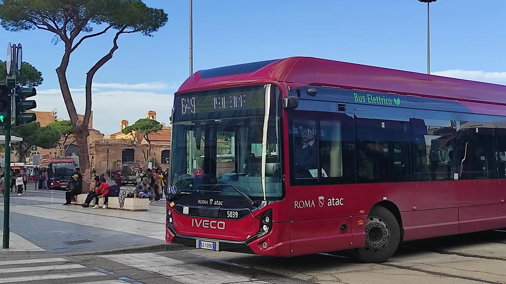 A Itália é o país com mais emplacamentos de ônibus elétrico no 1º semestre (Foto: Sustainable Bus)