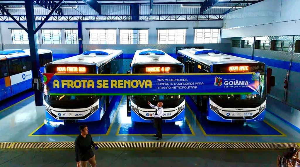 Goiânia recebe 19 ônibus novos (Foto: Alex Malheiros PMG)