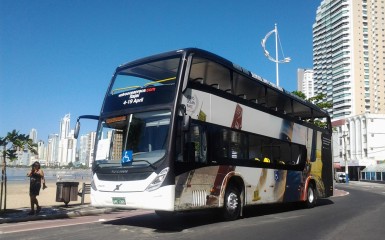 Marcopolo Viale DD Sunny circula em Itajaí