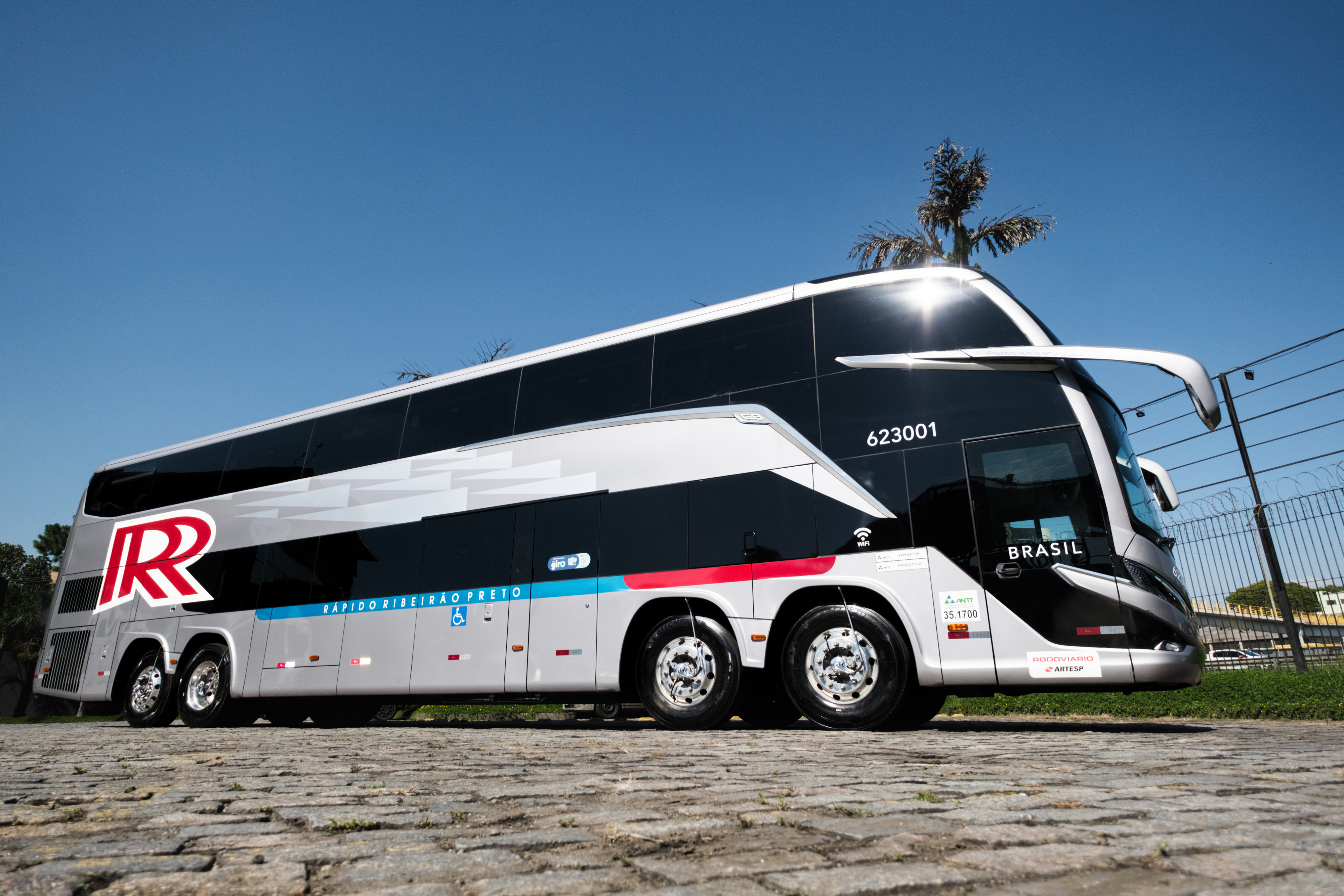 Um toque de elegância no transporte brasileiro